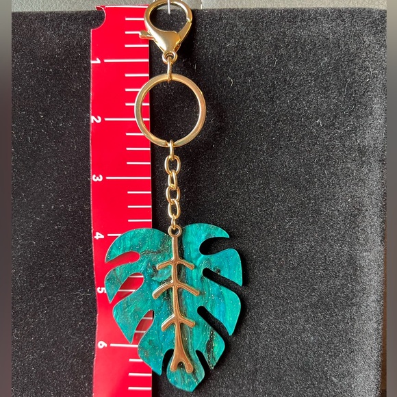 Boho Green Leaf with Gold Accent Purse Charm - Key Charm - Picture 5 of 6
